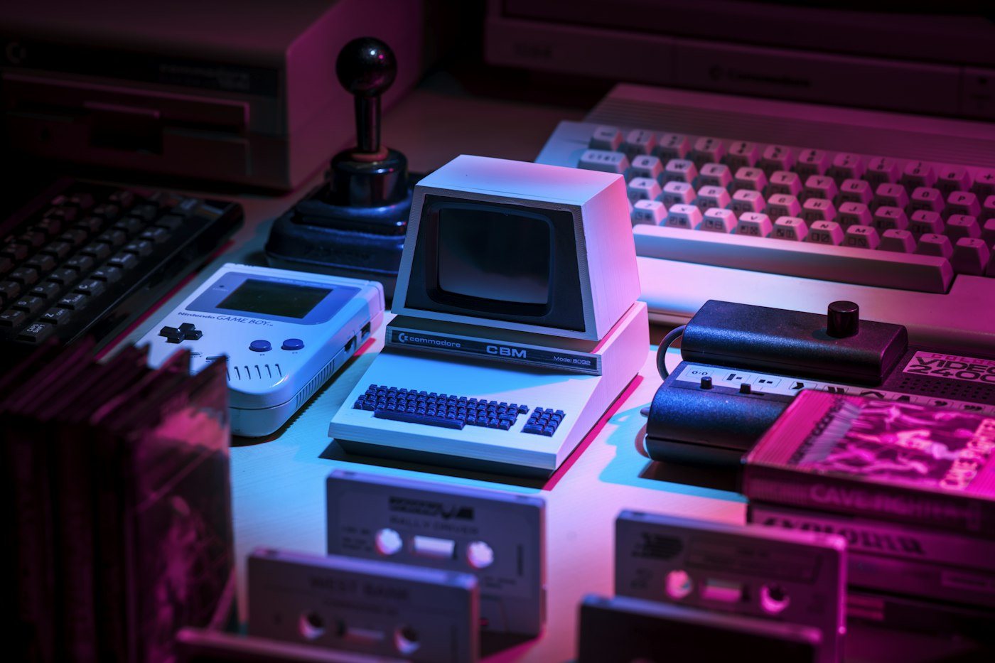 Retro computer setup from the early web era